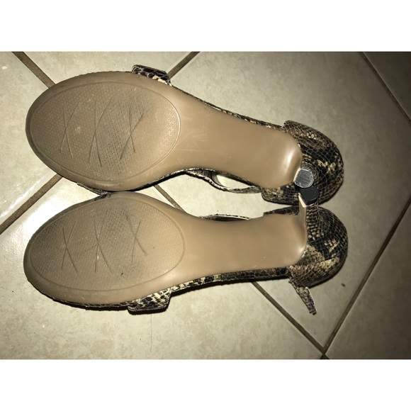 IMPO Heels - Picture 4 of 7